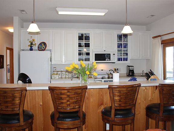 5th image of 1004 S Bay Club Dr #1004