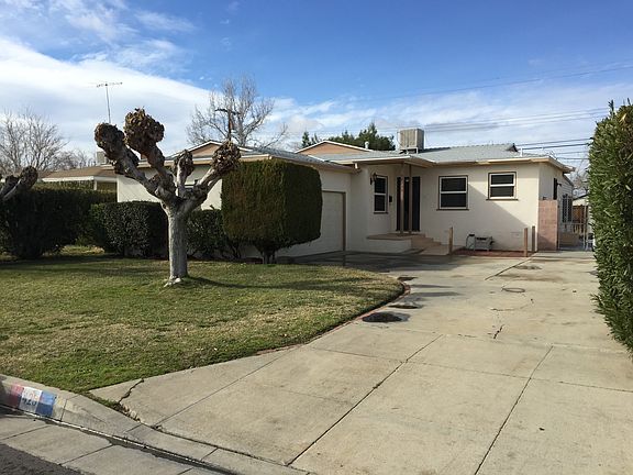3rd image of 44235 Foxton Ave