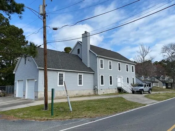 3485 Willow St, Chincoteague Island, VA 23336