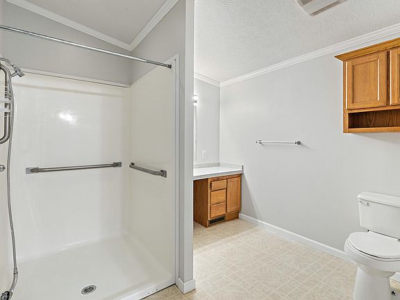 4th image of 1305 E 28th Ave