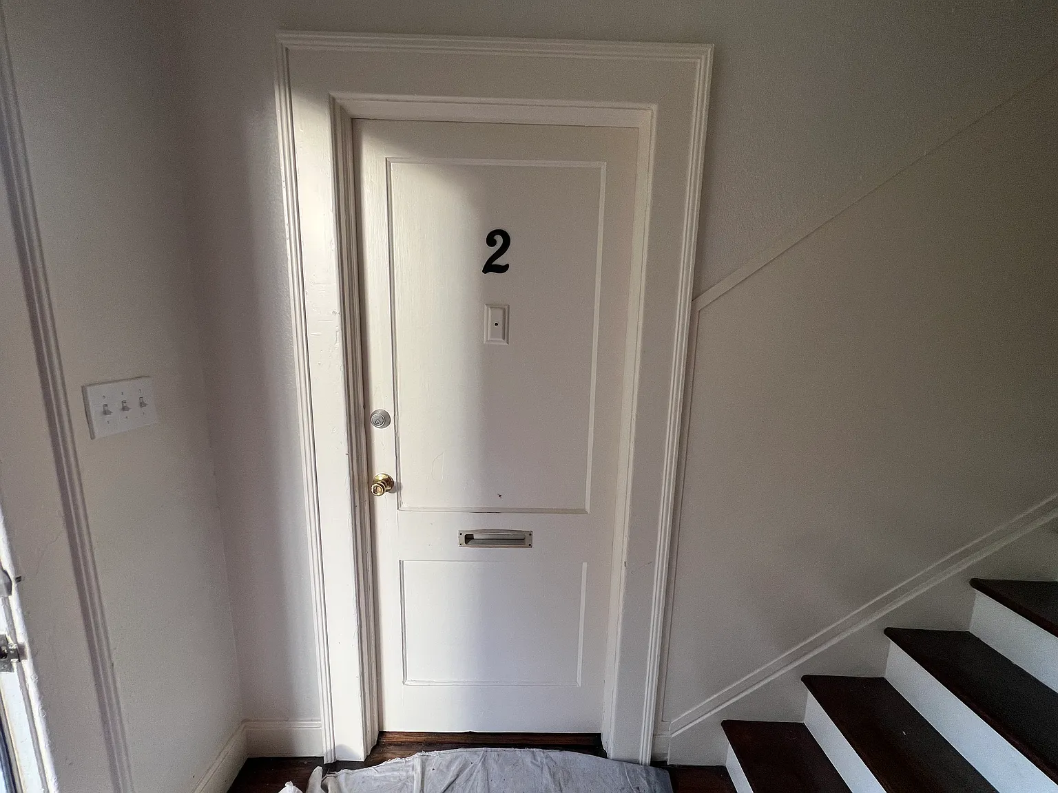 3 bed, $1,400 — Photo 2