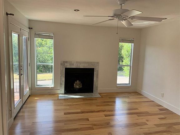 3rd image of 1101 Shoal Creek Blvd APT 1