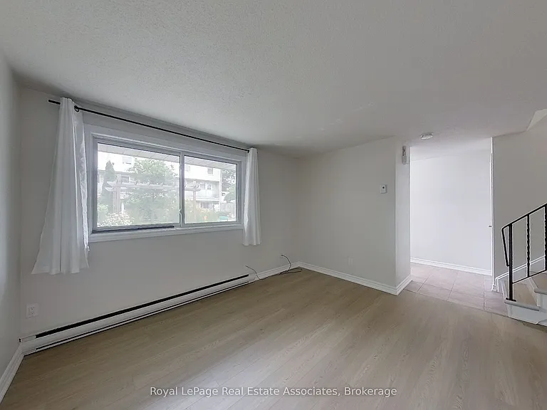 35 Breckenridge Dr #30 — Photo 13