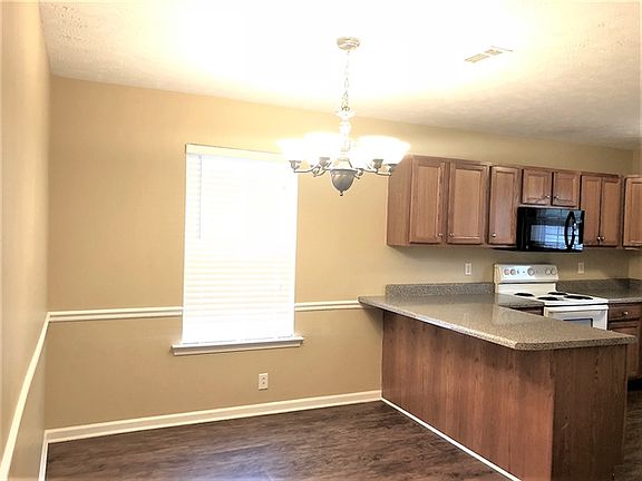 4th image of 3139 Hardwood Dr
