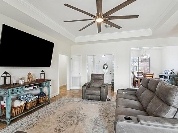 5th image of 116 Gretchen Ct