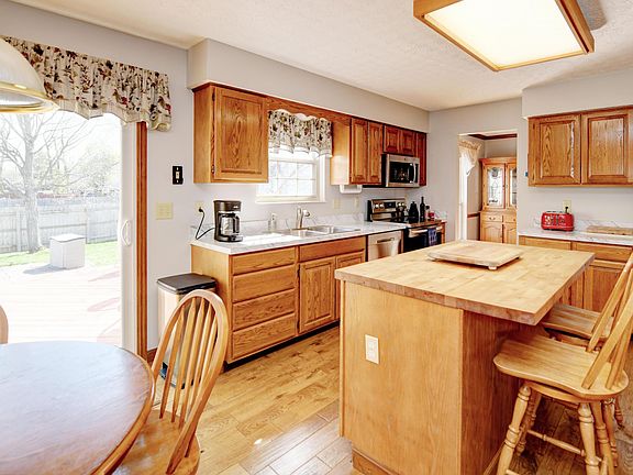 4th image of 2796 Wynneleaf St