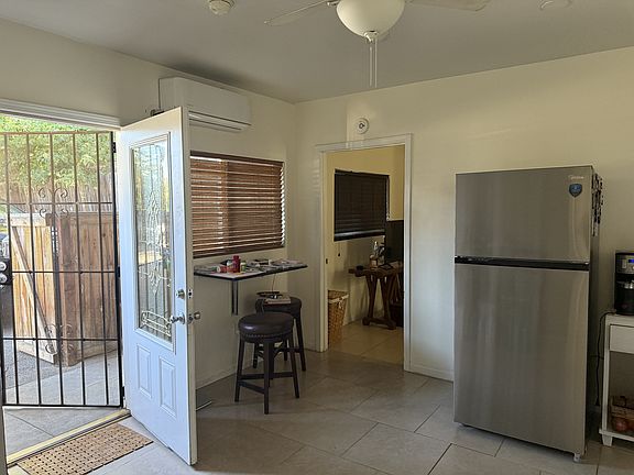 3rd image of 832-834 Eucalyptus Ave #14480586