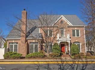 3848 Farrcroft Grn, Fairfax, VA 22030