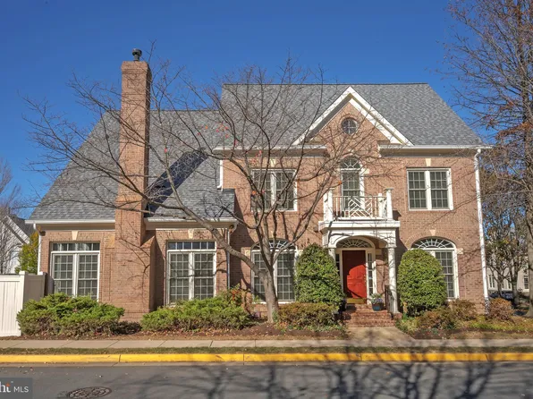 3848 Farrcroft Grn, Fairfax, VA 22030