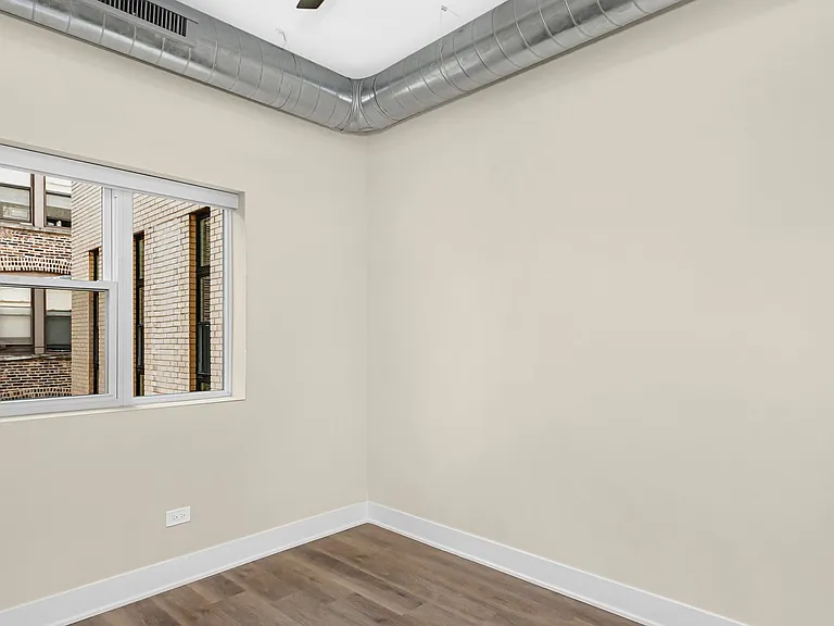 1218 W Lexington St — Photo 23