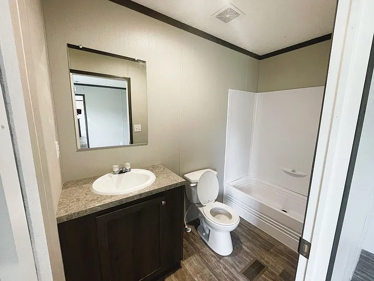 515 Tom Mann Rd — Photo 38