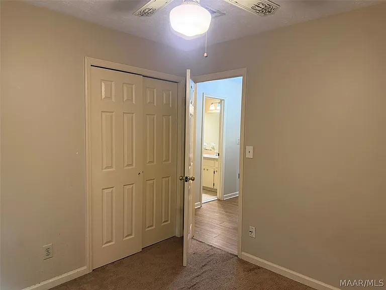 803 Summer Ln — Photo 11
