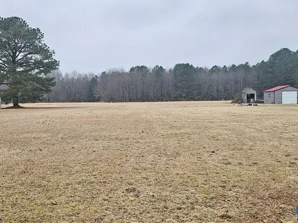 47-33 Fairfield Ln, Dunnsville, VA 22454