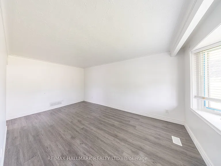 1118 Athol St #MAIN — Photo 5