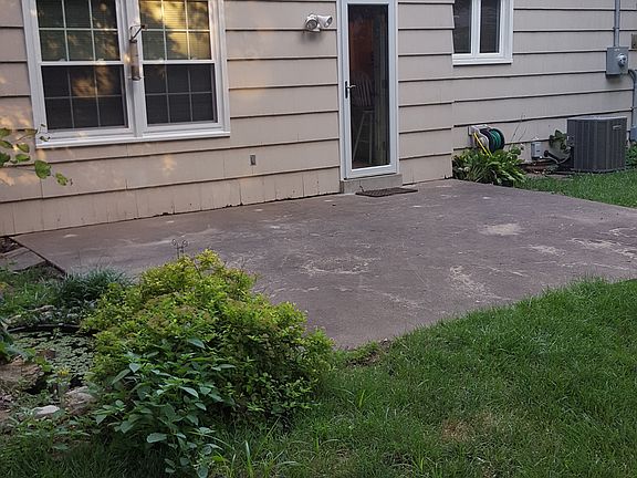 Patio & backyard