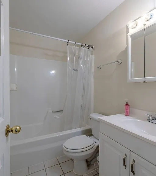 44 Woodland Dr #204 — Photo 4