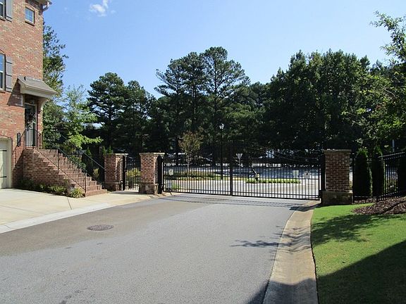 3rd image of 1614 Longmoor Ln SE #2