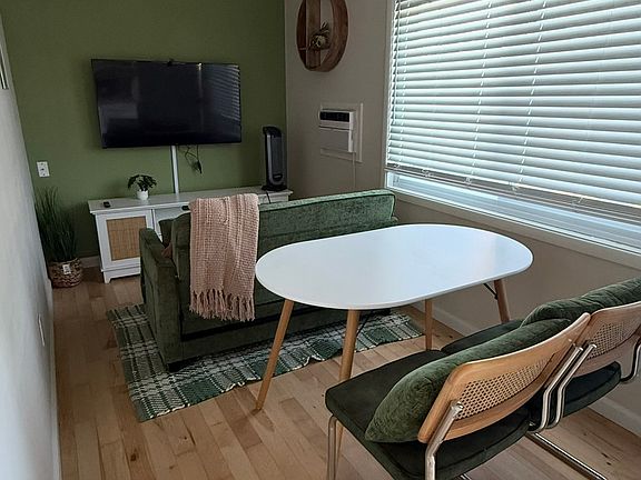 2nd image of 3308 Concord Blvd #B