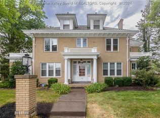 131 Woodland Dr, Huntington, WV 25705