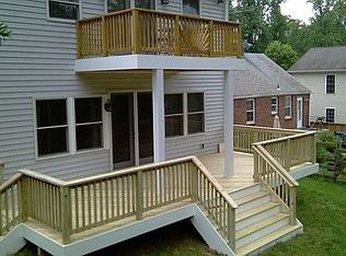2818 Woodlawn Ave, Falls Church, VA 22042