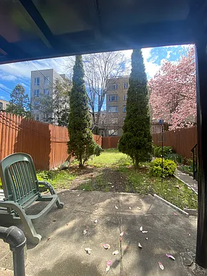 Rented by CMV Realty Inc. | media 23