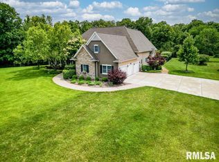 1112 W Cedar Hills Dr, Dunlap, IL 61525