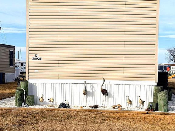 4th image of 38025 Rabbit Rd #101