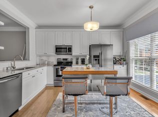 7252 Highway 70 S APT 702, Nashville, TN 37221