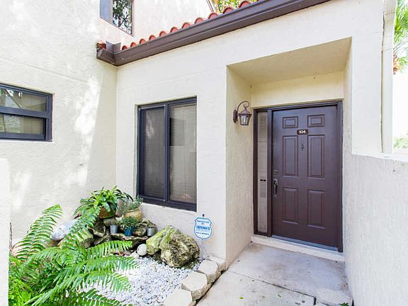 3rd image of 17 Via De Casas Sur APT 104