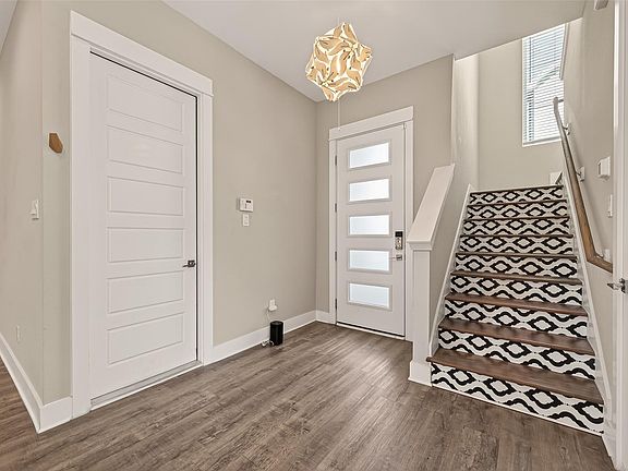 2nd image of 1257 W Tidwell Rd