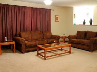 3421 Stonehenge Dr, Manhattan, KS 66503