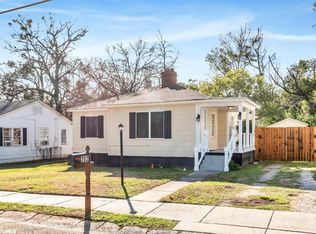 202 Pinehill Dr, Mobile, AL 36606