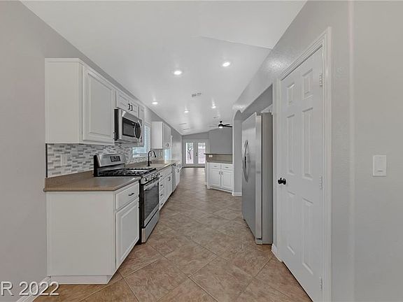 5th image of 6725 Arctic Breeze St