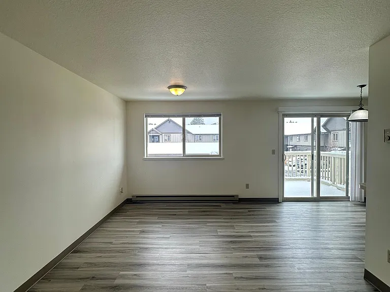 114 W Adams Ave #13 — Photo 3