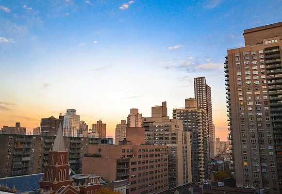 Rented by Olnick Organization | media 6