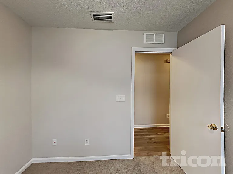 137 Brays Island Ln — Photo 9