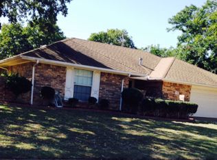 5700 Village Glen Trl, Arlington, TX 76016