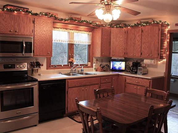 3rd image of 5674 County Road D
