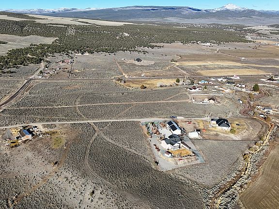 5th image of 230 E Dd Hollow Rd