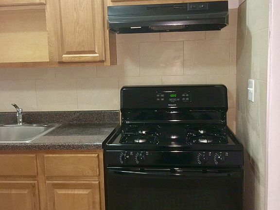 2nd image of 249 Prospect St APT 5B