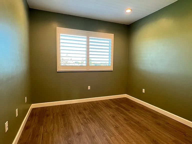 926 Warwick Ave — Photo 29
