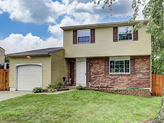 2nd image of 240 Wiesen Ln