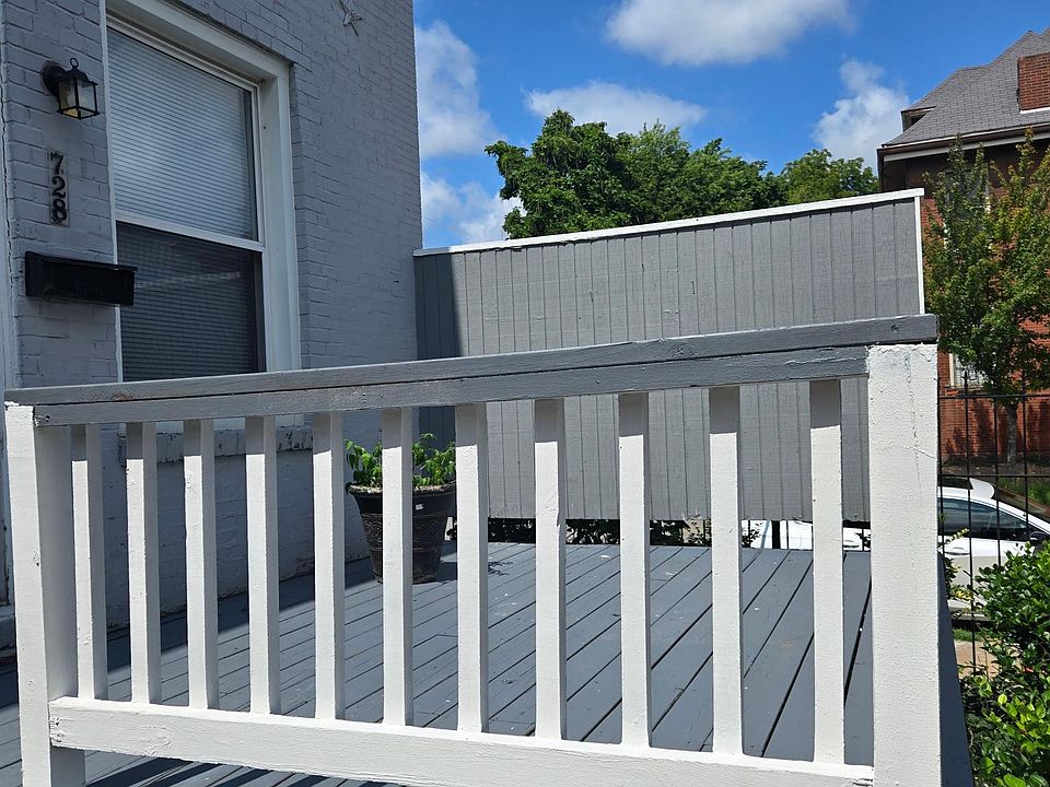 1st image of 728 N Newstead Ave #1