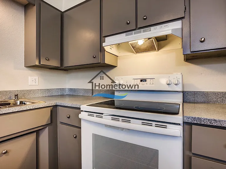 110 E Borah Ave — Photo 12