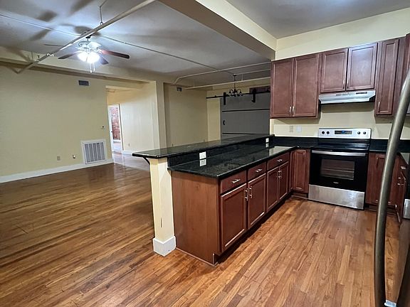 5th image of 619 Ryan St #11251474