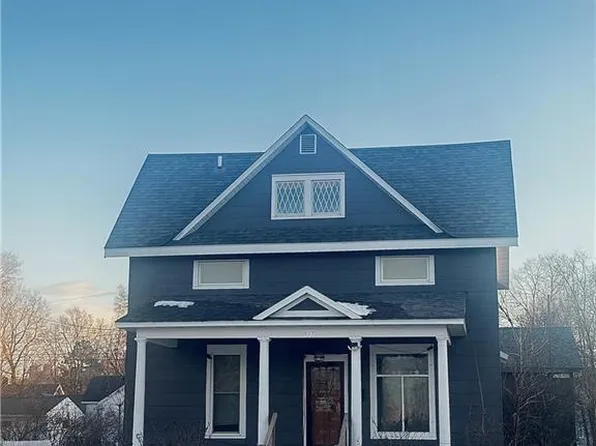 827 Broadway Street, Eau Claire, WI 54703