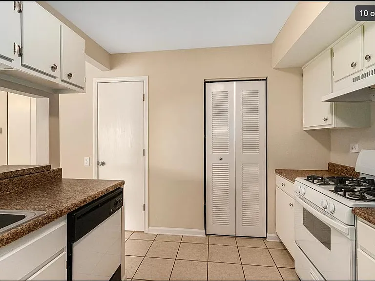 1424 Normantown Rd — Photo 9