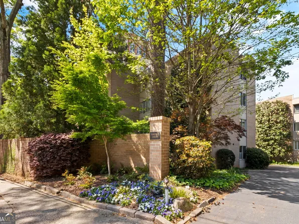 2734 Peachtree Rd NW APT A201, Atlanta, GA 30305