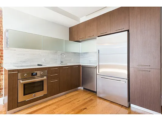 Rented by MNS | media 7