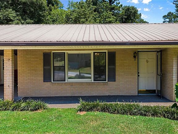 3rd image of 22 Hillside Dr